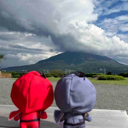 我が家にいる特撮ヒーローのぬいたち
・ギラくんとラクレスさま(おにいちゃんとりょこう！)
・大也とシャーシロ(いろんなとこに届けにいくぞ！)
・ハンティー(うまいものをしゅざい。たまにショウマとラキアもいる)

他にも出てくるかも