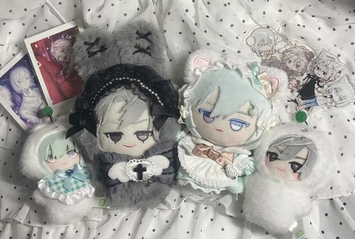 くぐぬい も います

やぁ  ちぃつぁ

しゅまくぐは  まだヨダレかけを  もらえていない  そうです

ふん⋯⋯ぼくには いらないよ