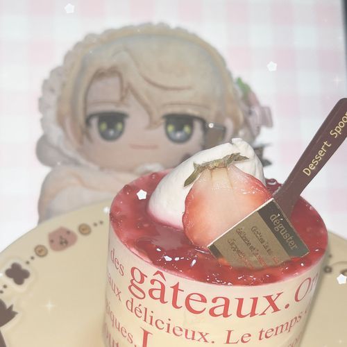 主任、1週間お疲れ様だ！
美味しそうなケーキだな。
