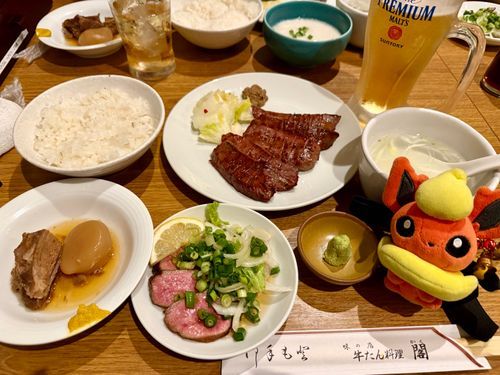 昨日の夜ご飯はおいしすぎ牛タン色々でした！豪遊したねぇ！！