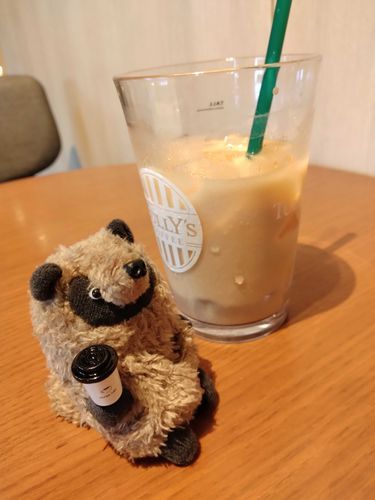 いやー、暑さがぶりかえしてきてんない。１杯涼んでいこかね。