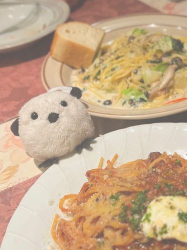 パスタだよ江長くん！
ふかふかパンも美味しいね☺️