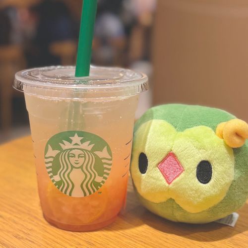 このピンクは桃だね
この黄緑はユニ助だね