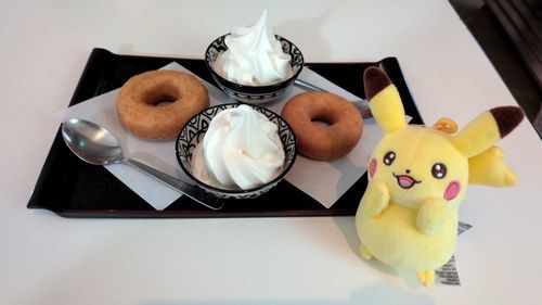 雨降ってるけど気にしないで弟と道の駅で豆乳ドーナツセット食べて来た