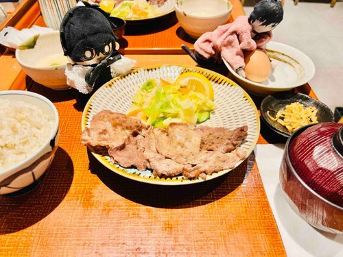 タマゴ温めてるね