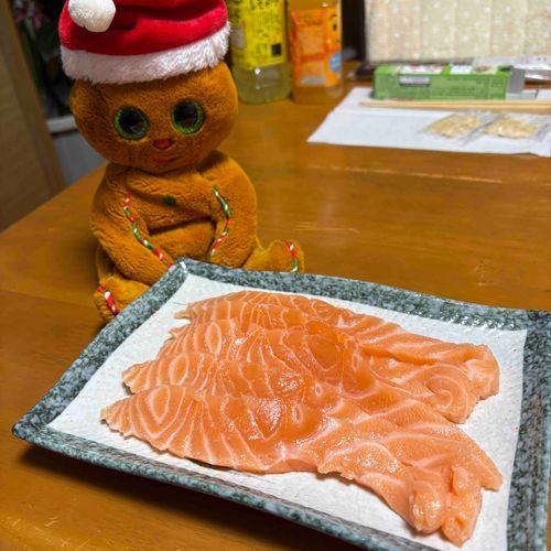 メリークリスマス⛄️🎁
クリスマスにはシャケなんだって
ママが言ってた
クリスピンにはよくわかんない🎅🏻🛷