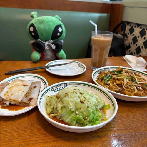 吉祥寺  Hongkongぐるめ食いだおRAVEを開催シタ
ちょんふぁん・びーふん・ちゃーしゅー・ないちゃー
ホウホウせっく  とは  カントン語で  メッチャウマイ  という意味ナノダ