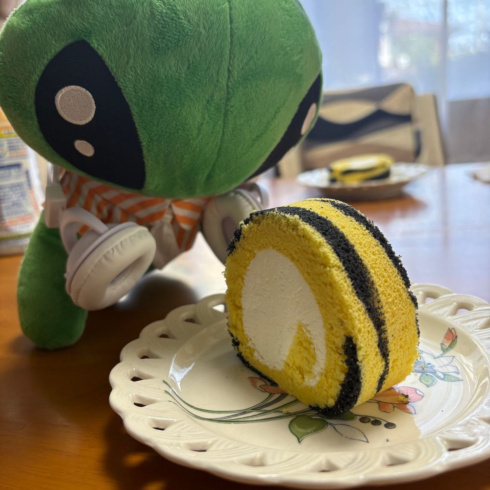 ハートのロールケーキ...
とらサンのロールケーキ...
ウウッ...メが回る...🌀🌀🌀