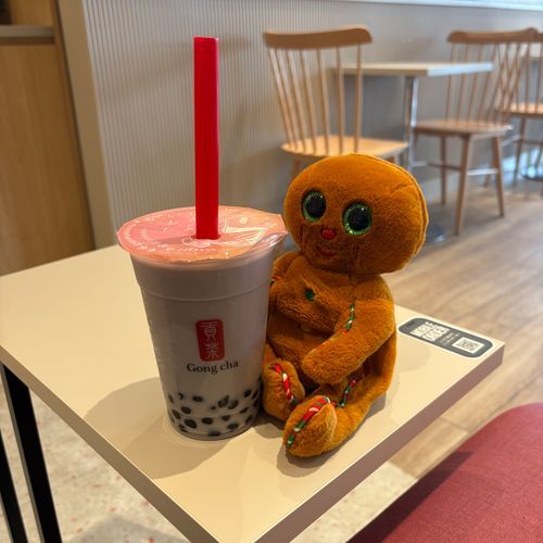 ママとおともだちのろっぐわんと
いろんなものたべた
タロイモのジュース
りんごとさつまいものクレープ
ママっておいもがすき？