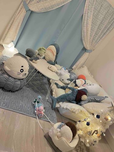 新しいおうち、とってもかわい〜！
おともだちもたくさんいてすてきな日々の予感！