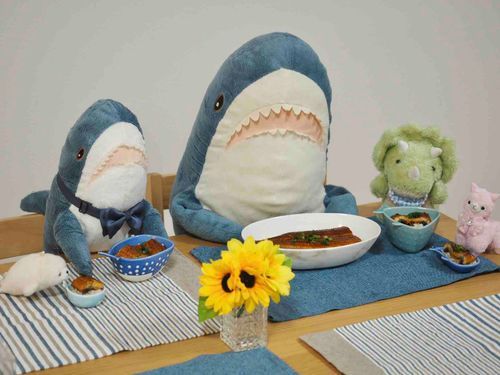 うなぎをたべるひらしい！！
