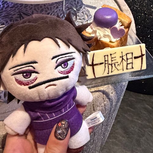 スタッフさんは単に「脹相」と書くだけでなく、顔の模様まで丁寧に描いてくれていて、本当に感激しました！

📍カラオケパセラ渋谷店