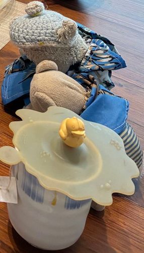 今朝の出来事。
お兄ちゃんのご飯待ちでーす。