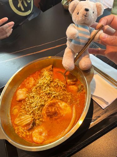 べべはバンクーバーでマーラータン🍜