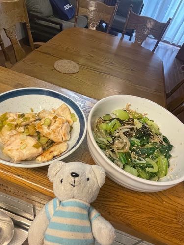 べべのお料理日記📔4束で39円の小松菜と20円のもやしにテンションが上がって59円作り置きナムルの完成🪴