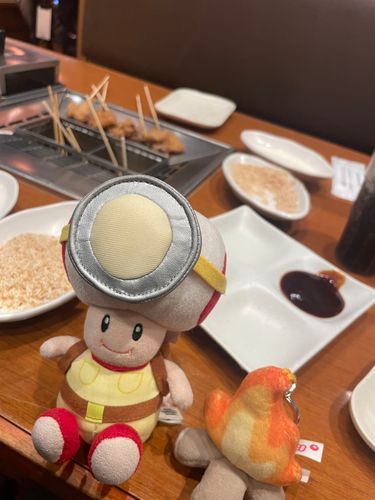      ( =◎=)
@=(    'ч' ) /)   まいど❗️
',    し   l   )    
"---(__)__)　

ども‼️久々の投稿…隊長です‼️( ‘༥’ )ŧ‹”ŧ‹”

お友達と串カツ食べたりゲームずーっとしたり…ちょっと引きこもってました‼️
ですが‼️本当の冒険はこれから始まるのです…たぶん…( ‘༥’ )ŧ‹”ŧ‹”

串カツ食べ放題行ったんですけど、次から田中でいいやって話になりました😂