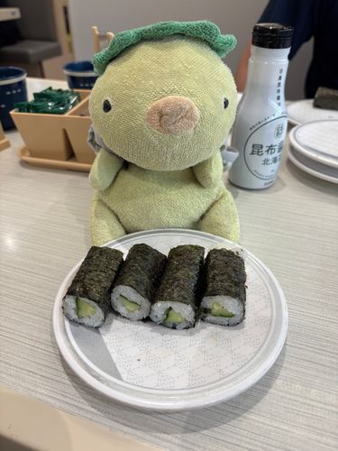 お寿司食べにきた。
やっぱりコレだよね。