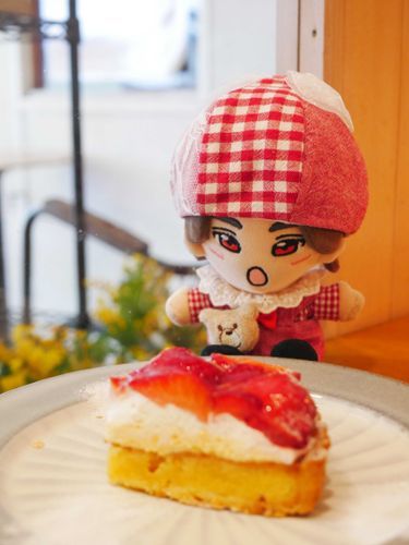 いちごうまそうやった！
ちょっびっとだけたべさしてもろたねん、またいきたい🍓