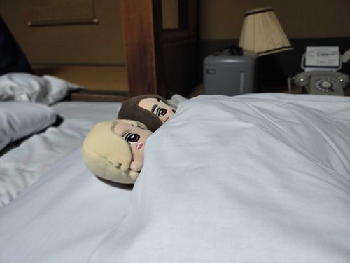 ふとんや
いつもとちゃうな
ソワソワするな
でもあったかいな
