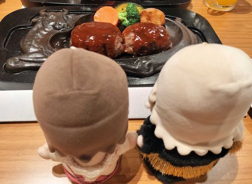 はんばーぐや！！
さわやか、てとこらしいで
めっちゃうまそうや！！