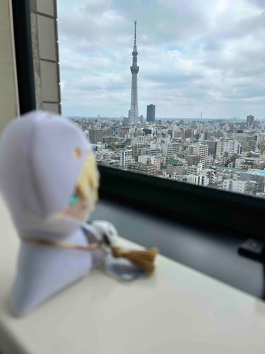 スカイツリーが見えるぞ！
今日は舞台を見にきたんだよな、主。