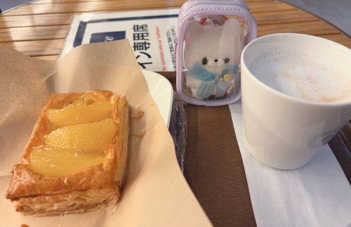 もちぬしさんとカフェにいったよ☕️