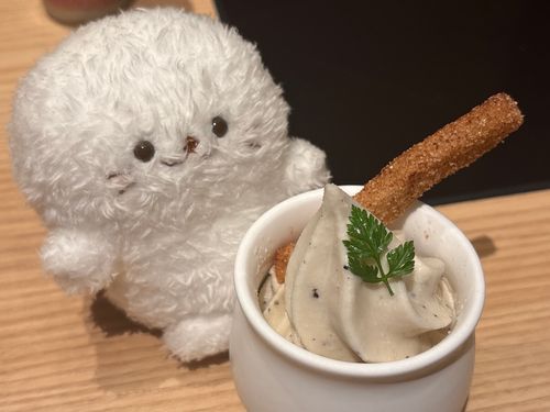 ランチに ついてきたデザート🍨
アールグレイのアイスっ！
ぼく、アイスだいすきーっ！！
