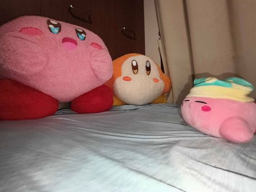 そびえ立つ強敵を前におやすみカービィは目を背ける事しかできず…