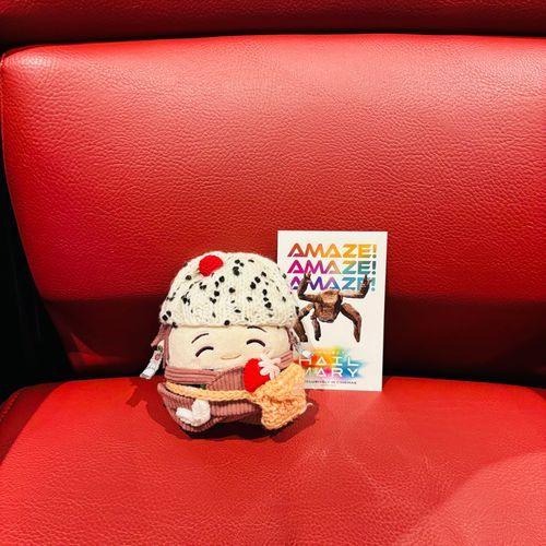 うちゅのたびでおともだちができるえがをみました！