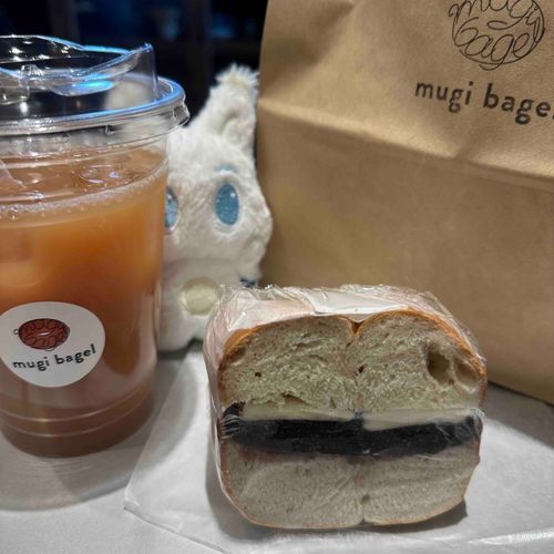 ぼくもあんバターベーグル食べたいなあ💭🥯