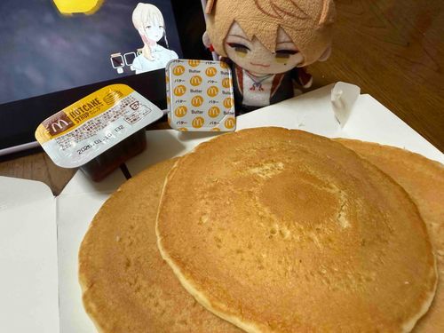 クレアっち のアー カイブ 見ながら あさご はん いただきま す！🥞