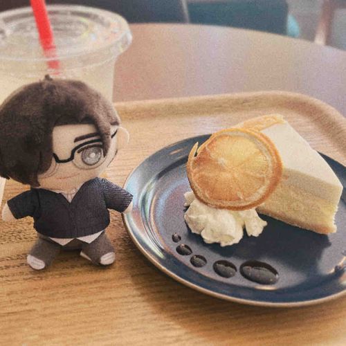 ルイさんとカフェへ行きました。本当はもっと写真にこだわりたいのですがどうしても恥ずかしく……