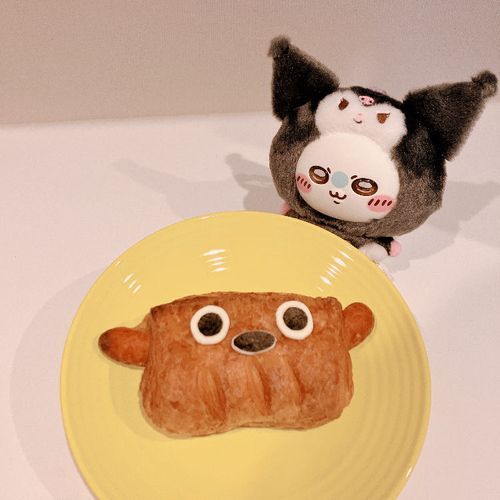 犬かァ？
…、ｯ‼︎   またパンかｯｯ‼︎