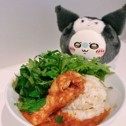 大葉のカレー、鯖で作りたかったけど手羽元しかなかったからそれでやっちまった🐥　
望んだ和の味にならんかった…
美味かったんだけどね