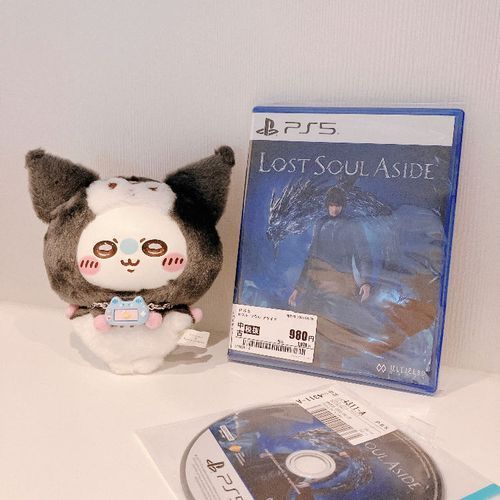 クソゲーを買ってきたんだ！
モモのps5はネコチャン型なんだ！
とりあえず積んでおくんだ！