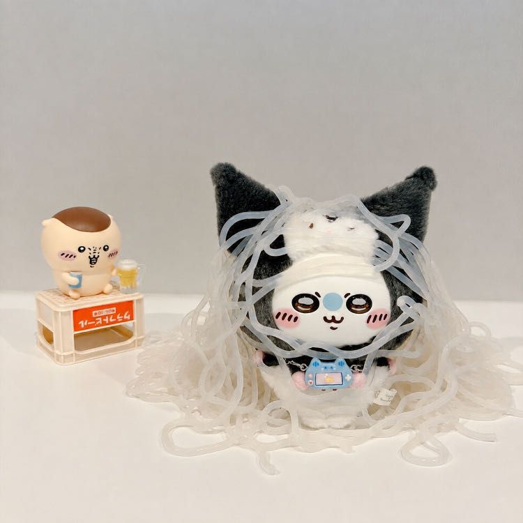 しらたきを食べようとしたら、ティッシュが混入してたんだ!!
こんにゃく博士に聞いたら、「こんにゃく藻」というもんがあって
見た目はティッシュみたいなんだ!美味しくないけど食べられるらしいぞ!
モモ様は1つ賢くなったんだ!
工場のオジサンが鼻かんだティッシュが混入したわけじゃなくて安心したんだ!!🍑