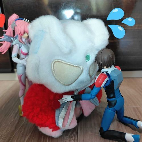 おれはウルトラマンゼロだぬい、やぬしはアホだけど真面目なやつなんだ。低頻度だけどよろしくな。
