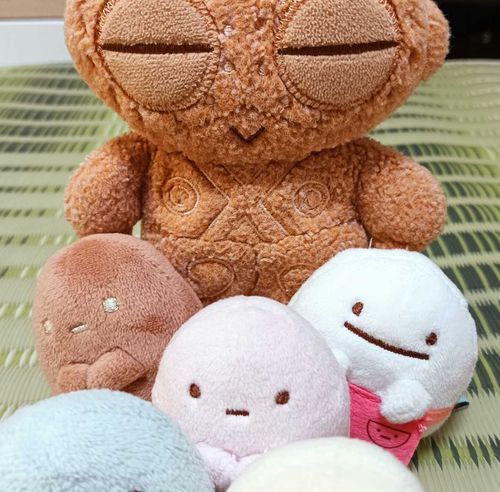 昨夜、お嬢さんのちびっこたちと遊んだぽちゃ〜。

それて、ぽちゃのお家、あげっこはいないんだったって気づいたぽちゃ。。ご主人といっしょにボケボケだったぽちゃ。。