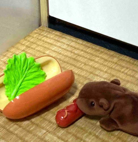 ソーセージだけ食べる