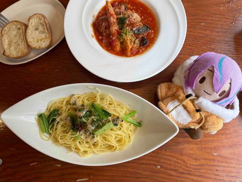 いつもはランチがなかなかやっていないイタリアンが今日はやっていました🇮🇹
るいくんは小松菜はいらないみたいです