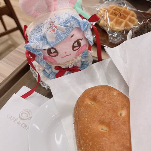 🥐🍞🥖👀✨️