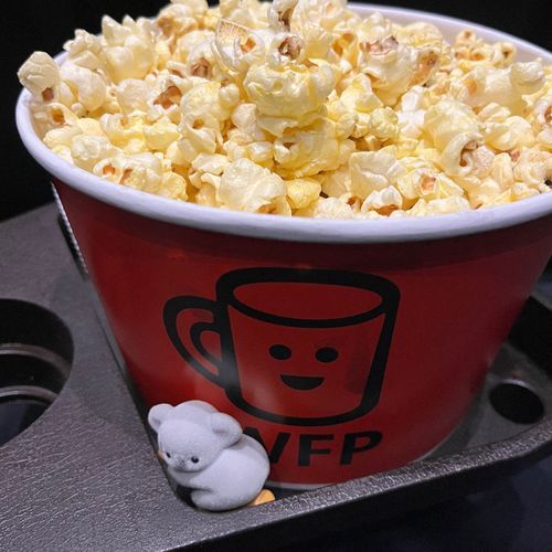 おはぎ、かばんのポッケにいました。