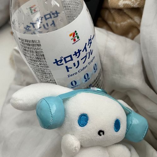 お休み最後の日
アイシナとお昼寝してたくさんゴロゴロしました🐑💤