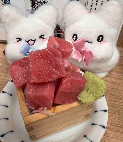 まるまる「たくさんあるの〜✨」
まるまる「たくさんたべるの〜♪」