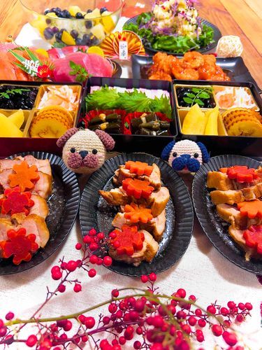 あけましておめでとうございます㊗️
🎍🐶🐶🎍
ことしもよろしく
おねがいします🐶🐶☺️