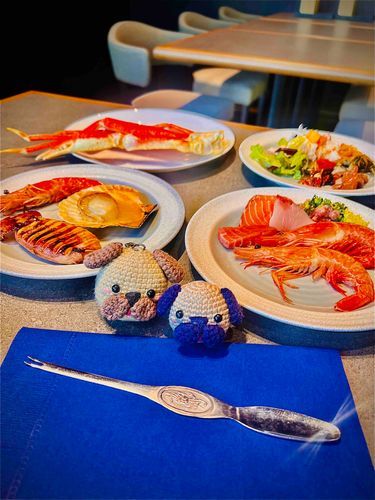今日は
海鮮の食べ放題に
行ってきたよ〜🐶🐶
✨🦀✨🦐✨🦑✨
