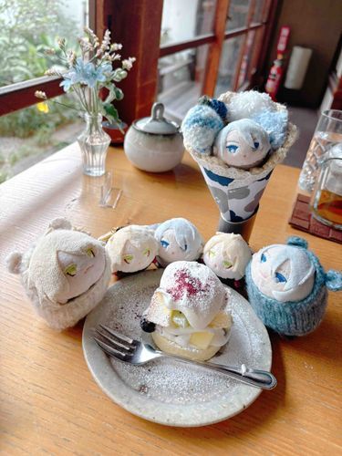とももちとあったにゃ！