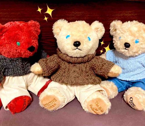手編みのセーターだ🧶
首元もあったかそうで、君にとてもよく似合っている✨