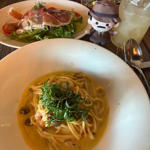 土曜のランチ。美味しかったよ、目暮
