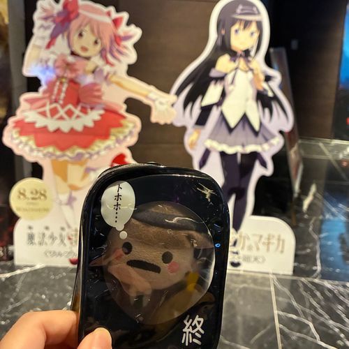 新しい衣装もかわいいよ、目暮